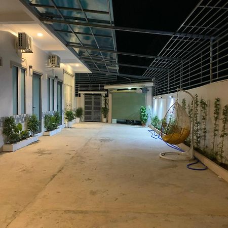 Nha Nghi Quoc Khanh Dong Xoai Exterior photo